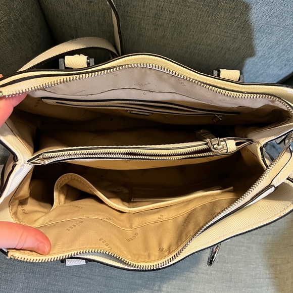 Guess Purse - Picture 2 of 4